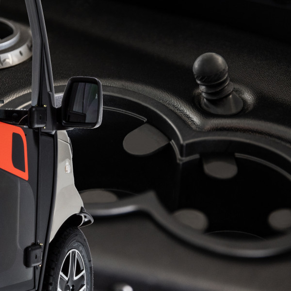 Adjustable side mirrors
